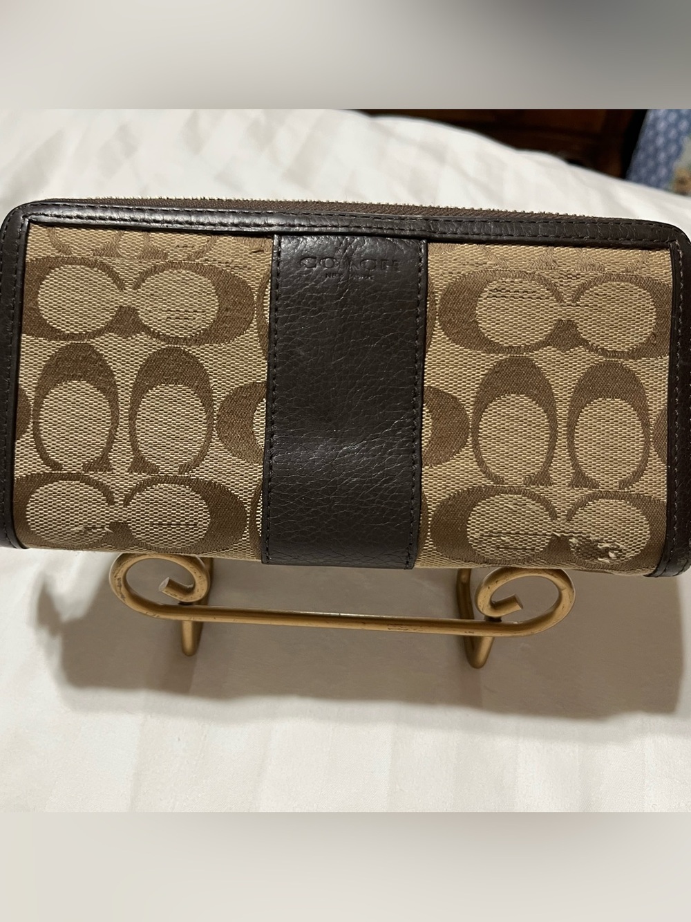Coach Signature Canvas Zip Wallet in Khaki and Brown Leather
G-04